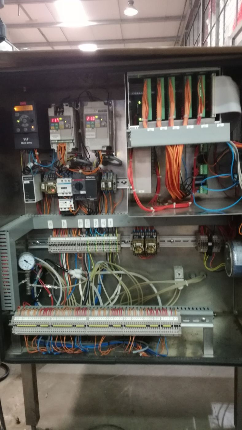 Tablero eléctrico de una línea de empaque